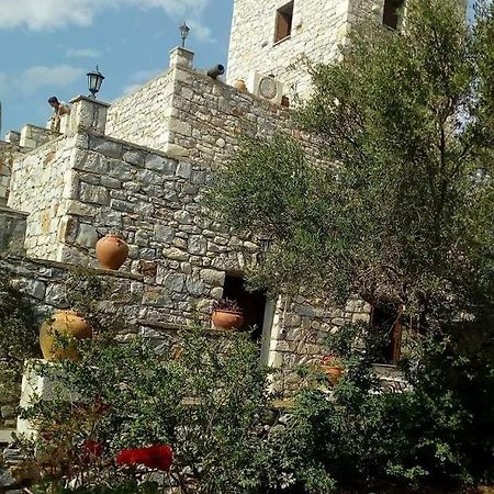 Charouda Stone Tower Apartment Pyrgos Dirou Luaran gambar