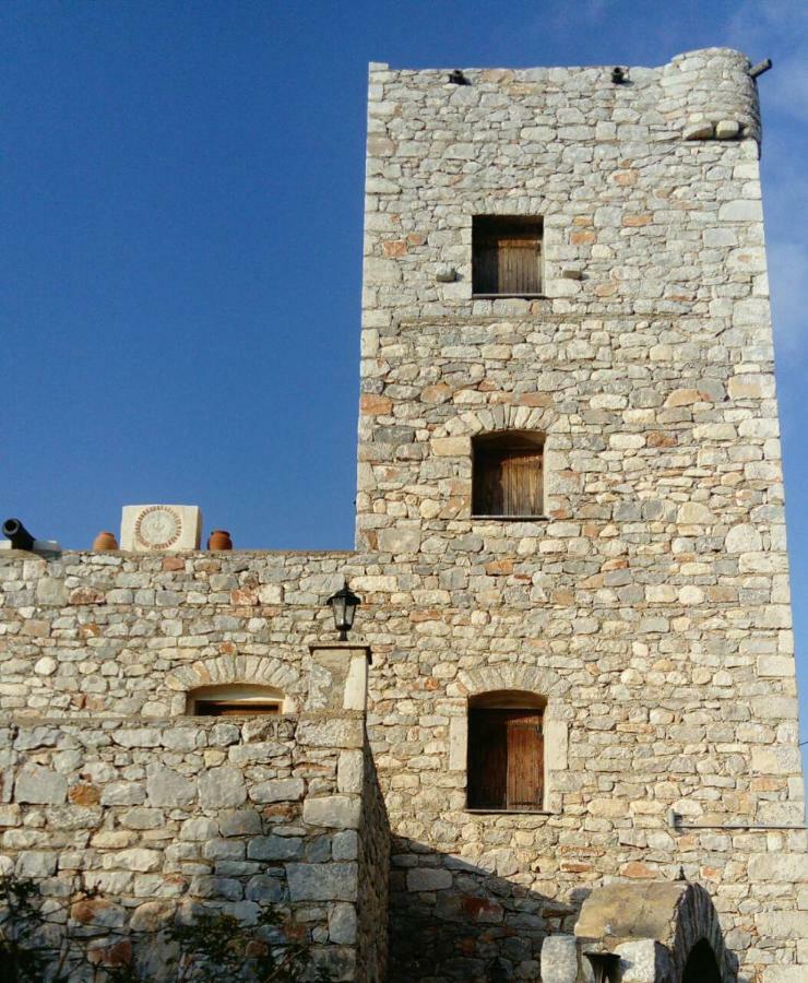 Charouda Stone Tower Apartment Pyrgos Dirou Luaran gambar