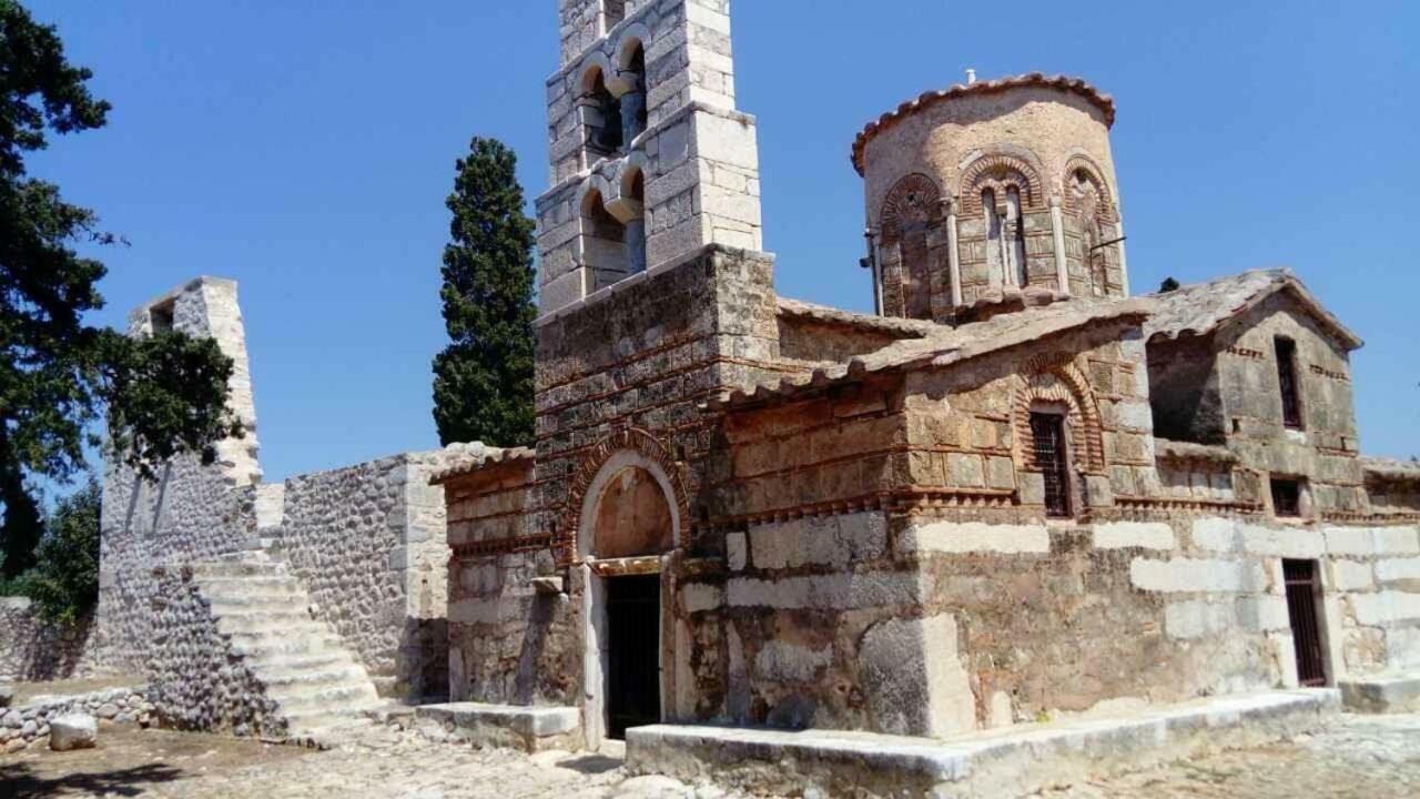 Charouda Stone Tower Apartment Pyrgos Dirou Luaran gambar