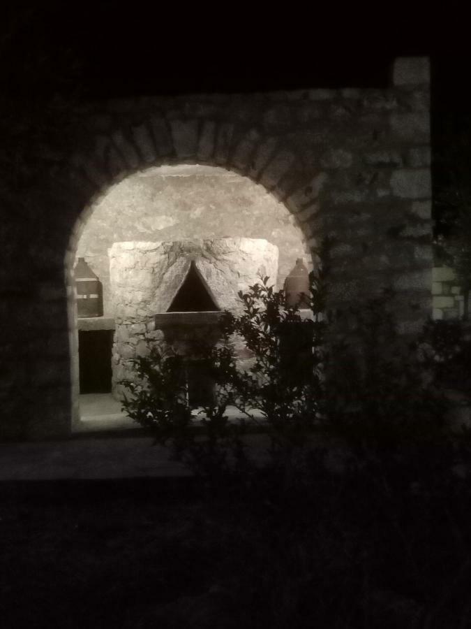 Charouda Stone Tower Apartment Pyrgos Dirou Luaran gambar